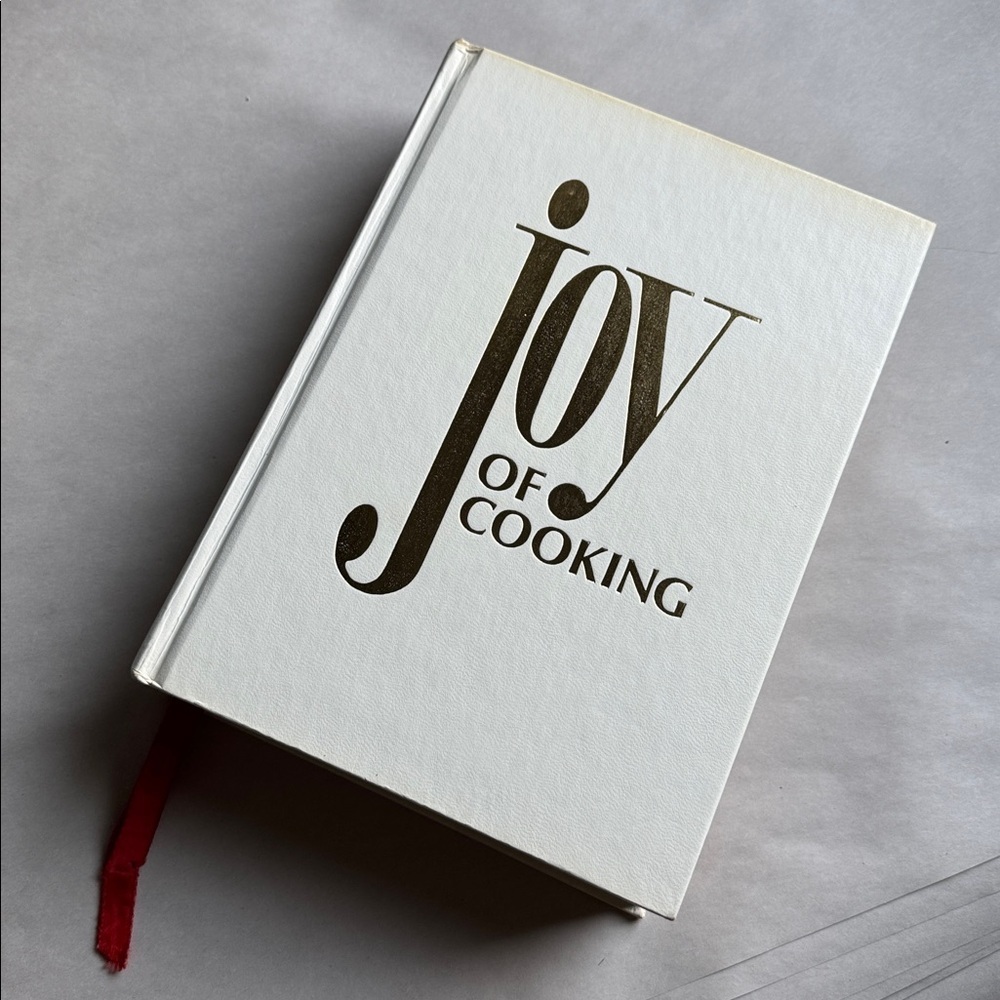 Vintage Joy of Cooking Cookbook Red tassel
Gold/Cream chef